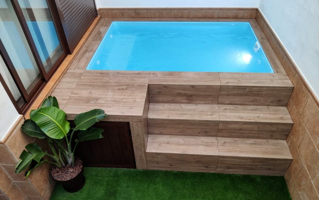 piscina prefabricada de fibra C-25 MAX