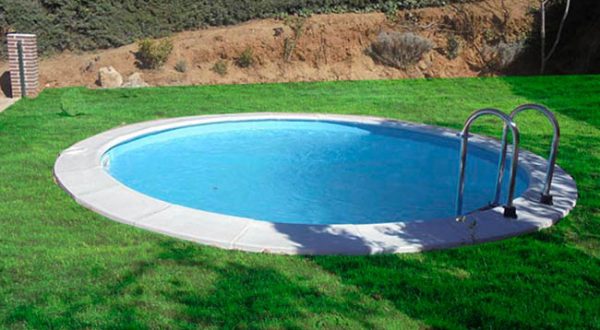 Piscina de poliéster y fibra Roma 2