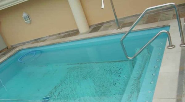 piscina-poliester-fibra-C5-1