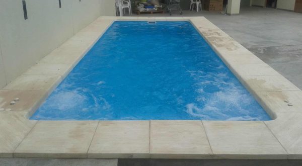 Piscina de fibra Montecarlo 3