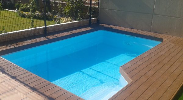 Piscina de poliéster y fibra Bahía