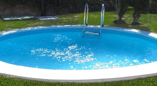 Piscina de poliéster y fibra Roma 1