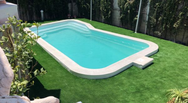 Piscina de poliéster y fibra Diana