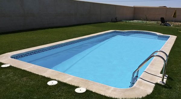 Piscina de poliéster y fibra Premier